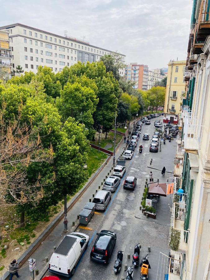 B&B Conte Cavour Наполи Екстериор снимка