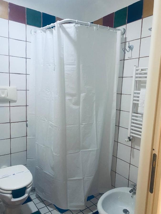 B&B Conte Cavour Наполи Екстериор снимка