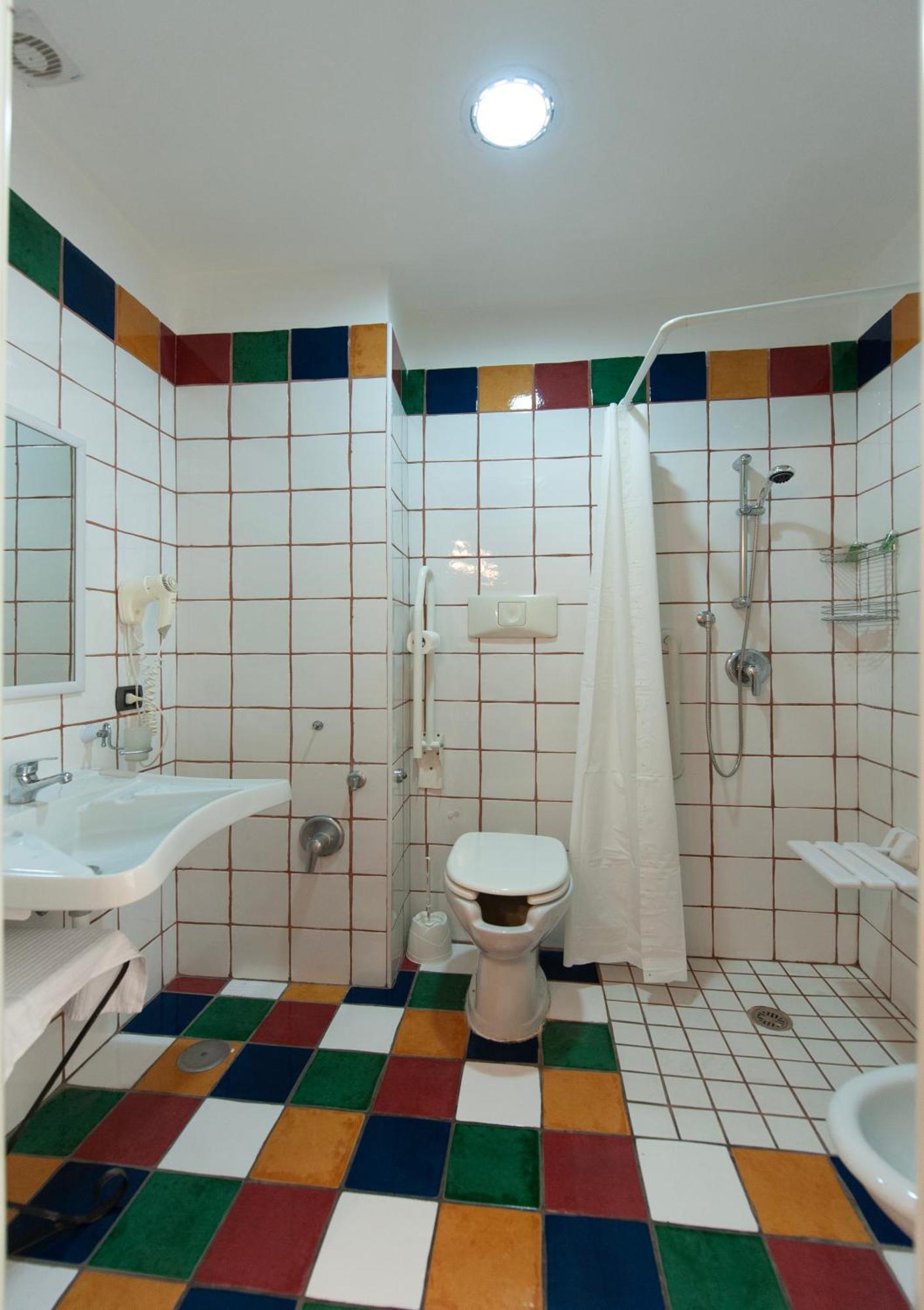 B&B Conte Cavour Наполи Екстериор снимка